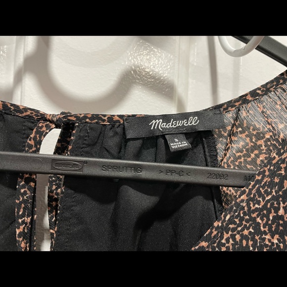 Crinkle Georgette V-Neck Dress in Brushed Texture - Picture 6 of 8